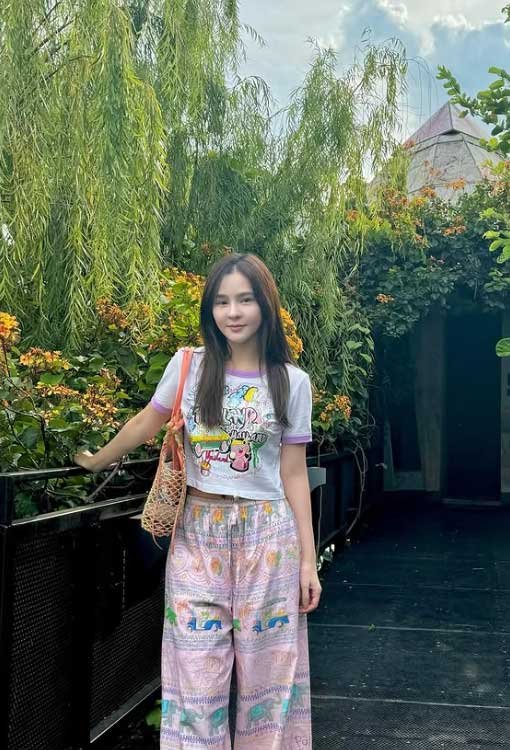 ชีวิตส่วนตัวของ ออม สุชาร์